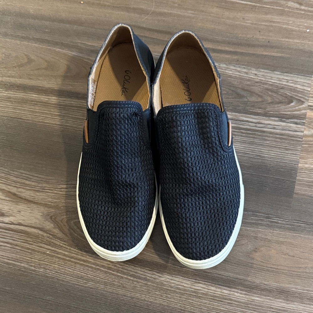 OluKai Black Textured Slip-On Loafers